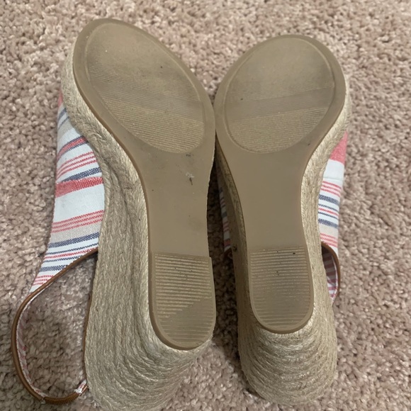 GH Bass and CO Sling Back Wedge - Picture 7 of 7